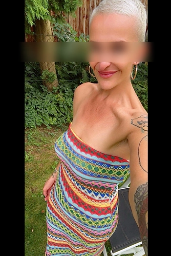 Escort Augsburg – Tia Bloom