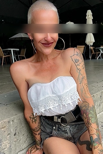 Escort Augsburg – Tia Bloom