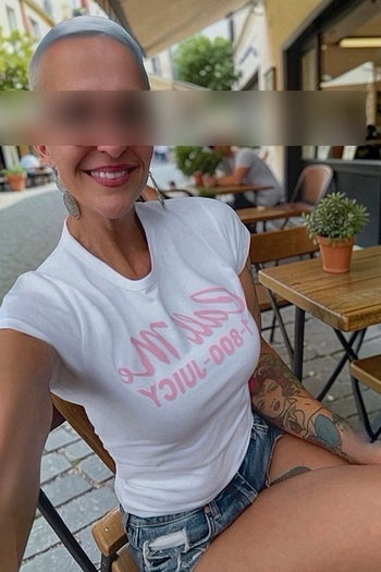Escort Augsburg – Tia Bloom
