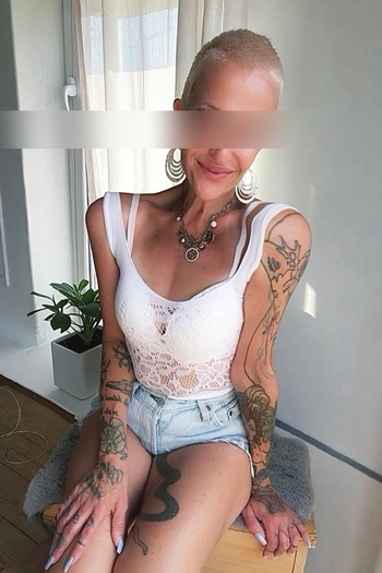 Escort Augsburg – Tia Bloom