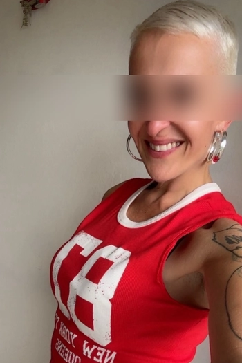 Escort Augsburg – Tia Bloom