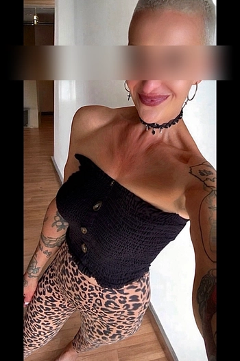 Escort Augsburg – Tia Bloom