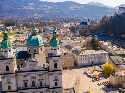 Exquisite dinner with luxury escort lady in Salzburg's top restaurants