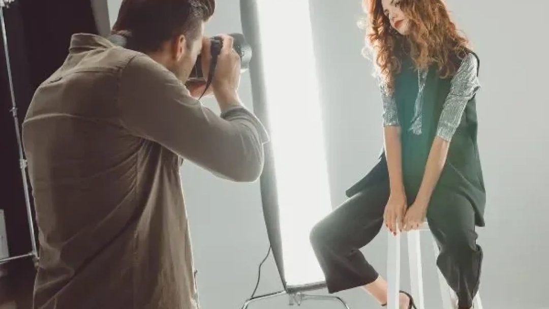 Die Sedcard - Visitenkarte zum Erfolg als Escort Dame