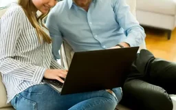 Pornos beim Sex schauen: So sprechen Sie das Thema an