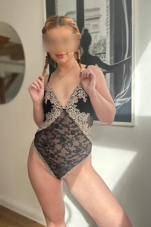 Eliana Feiler, 24 aus Berlin