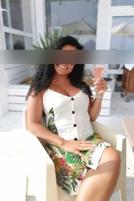 Kelly Linda, 45 aus Friedrichshafen