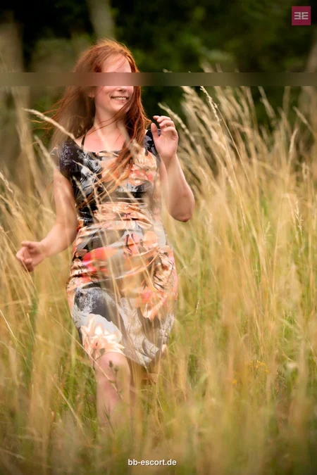 Lina Nova, 40 aus Wiesbaden