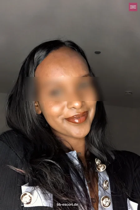 Sarah Solomon, 24 aus Stuttgart