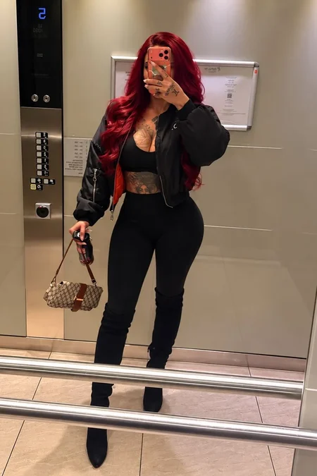 Amirah Loney - Photo 6