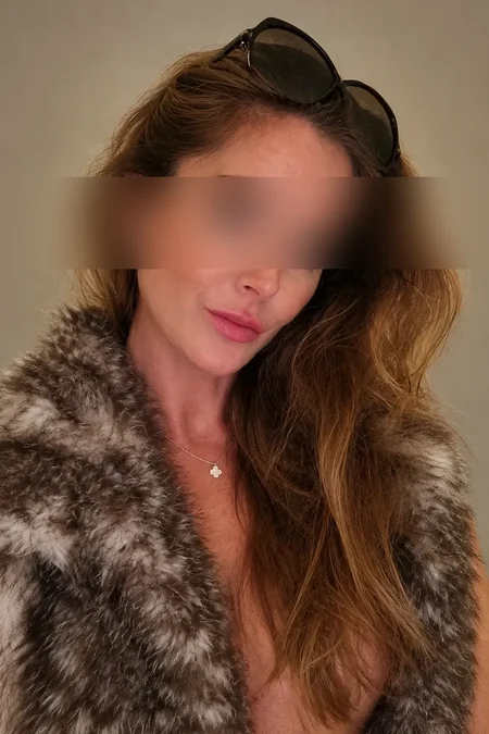 Noemi Bella, 42 aus Salzburg