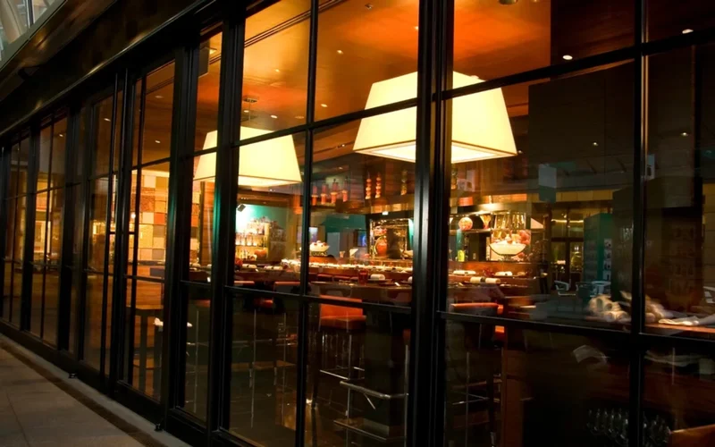 Luxury restaurants and hotels for unforgettable moments with an escort lady