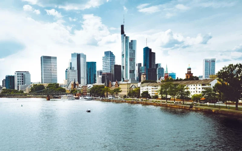Top Leisure Activities with Escort Ladies in Frankfurt