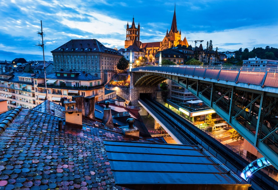 Lausanne bei Nacht