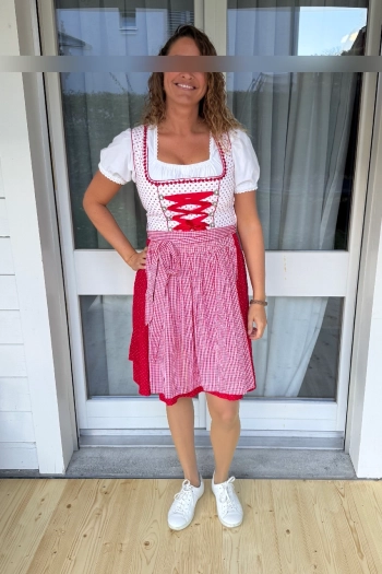 Escort Sarah Lardi aus St. Gallen