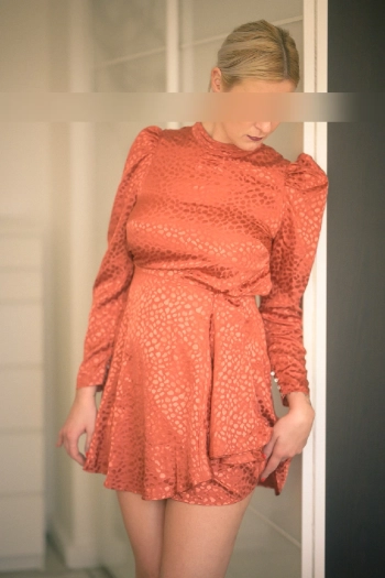 Escort Pia Cerny aus Düsseldorf