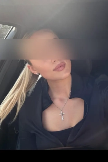 Escort Sienna Huber aus Berlin