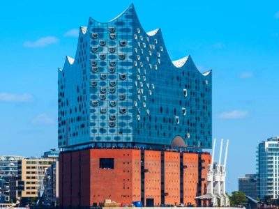 Overnight Escort Hamburg: Exklusive Nächte voller Stil, Nähe & hanseatischem Flair