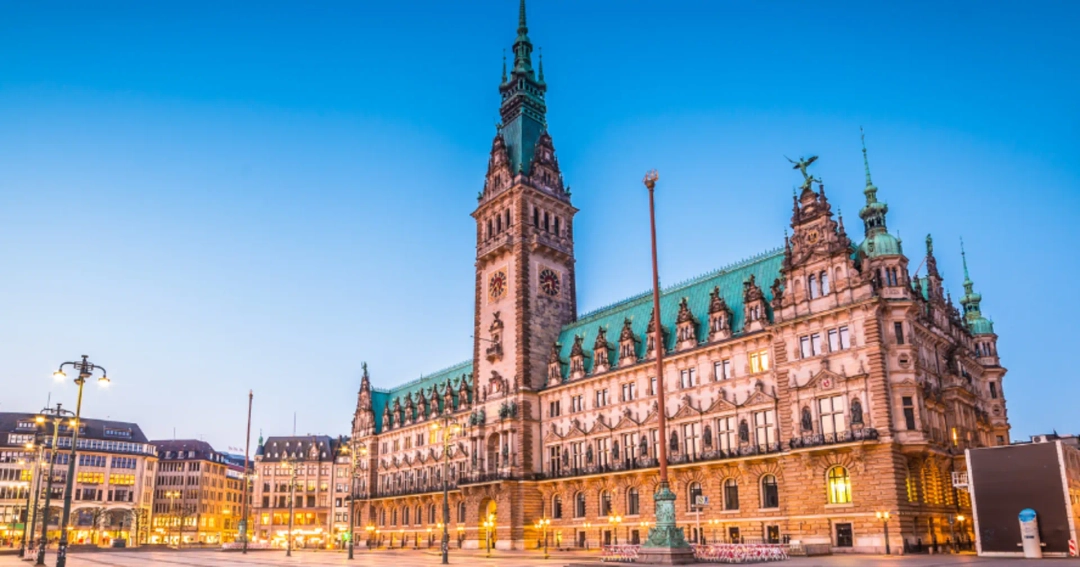 Business Escort Hamburg: Professional Companionship for Meetings, Events & High-Level Corporate Occasions