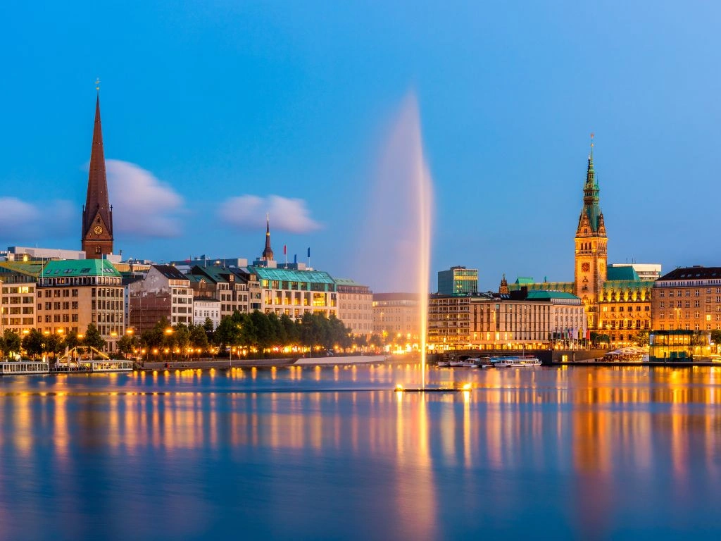 Hamburg bei Nacht mit einer Escort erleben