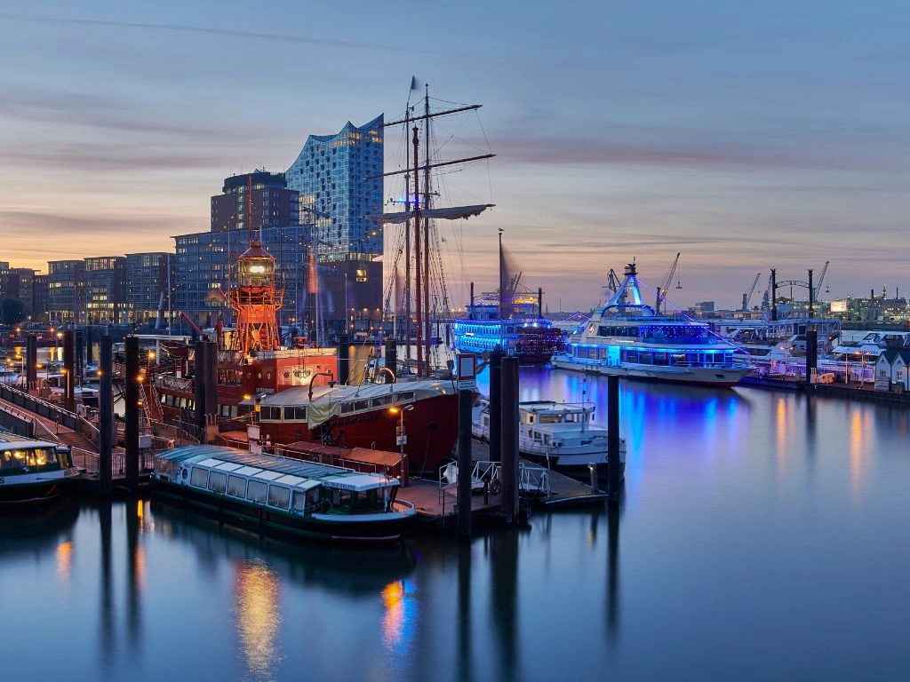 Am Hafen von Hamburg