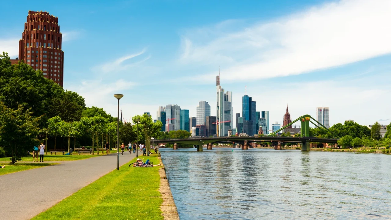 Riverside in Frankfurt